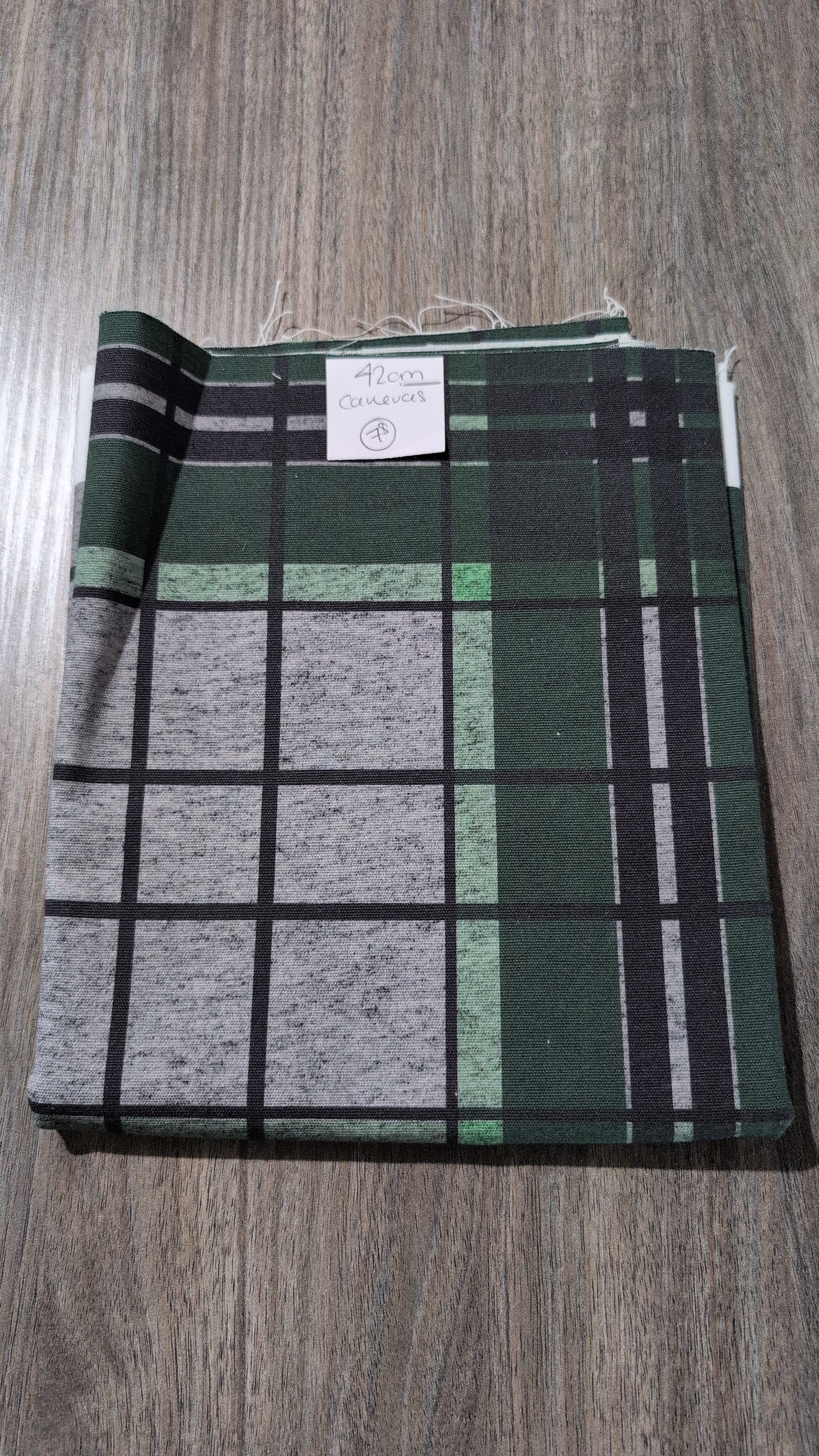 Retaille Canevas 42cm